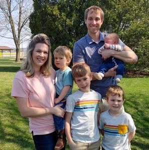 Meet your Posher, Tia